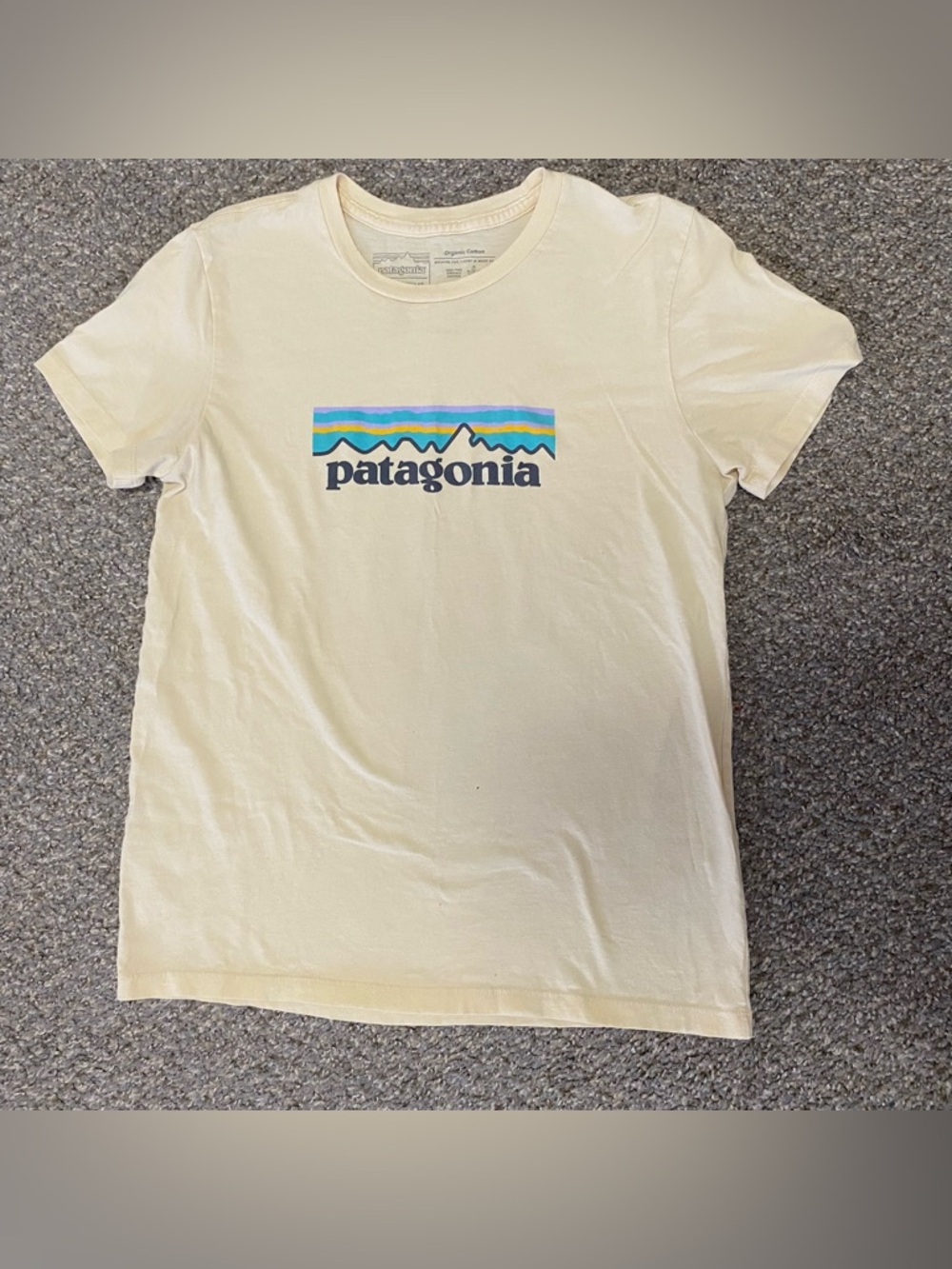 Patagonia Womens XS T-Shirt Yellow Logo Slim Fit Organic Cotton *See Notes